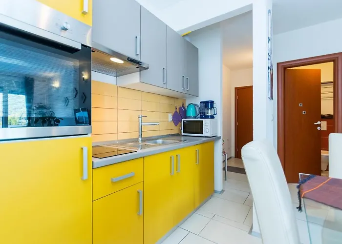 בית הארחה And With Parking Space Grebastica, Sibenik - 17831 Grebaštica