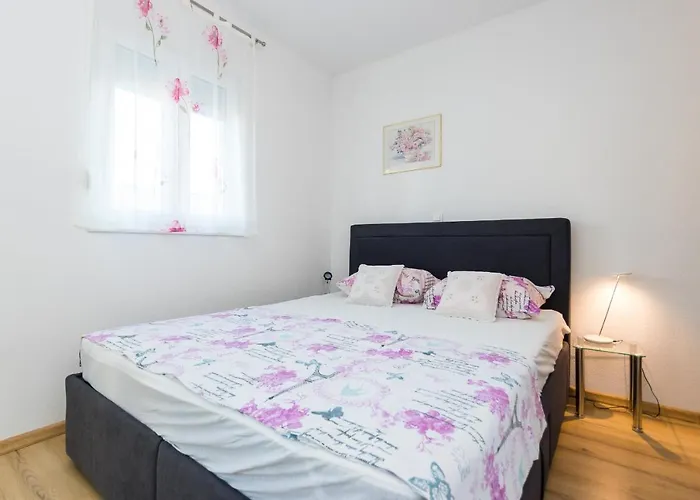 And With Parking Space Grebastica, Sibenik - 17831